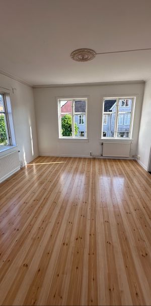 Korsgatan, Vara - Foto 1