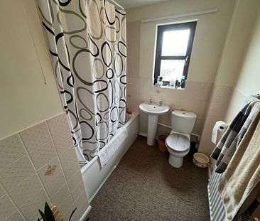 2 bedroom house to rent - Photo 1