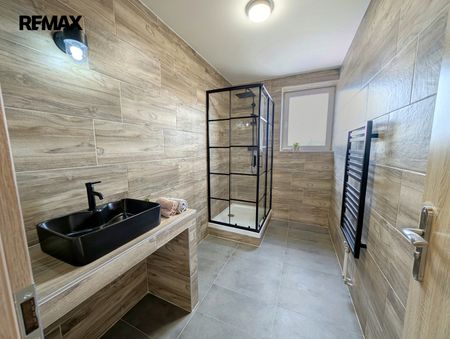 Pronájem bytu 3+kk v osobním vlastnictví 60 m², Vroutek - Fotografie 5