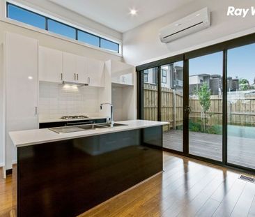 Double storey abode with an abundance of modern charm - Photo 1