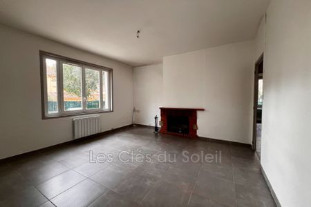 Location maison 2 chambres 63 m² La Valette-du-Var - Photo 3