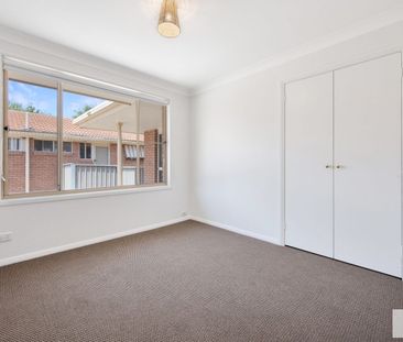 Fully Renovated Townhouse- Close to Everything! - Photo 4