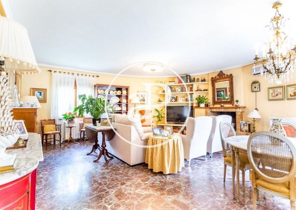 Luxury Villa for rent in Turís, Valencia