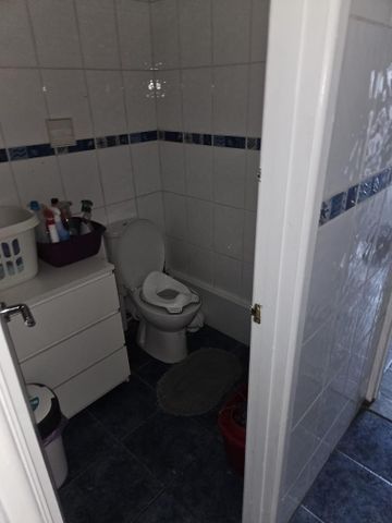 1 bedroom in a flat share to rent - Photo 5