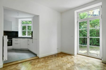 Miete: Erstbezug nach Kernsanierung - 4-Zimmer-Wohnung mit großem Garten in Denkmalhaus! - Foto 4