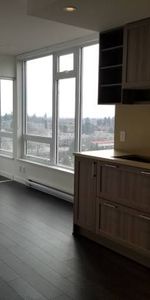 1 Bed + Den 600sf - Central Park near Joyce skytrain / Metrotown - Photo 3