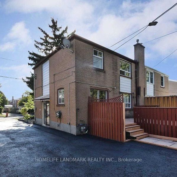 For Lease - 158 Woodfern Drive, Toronto, Ontario - Photo 2