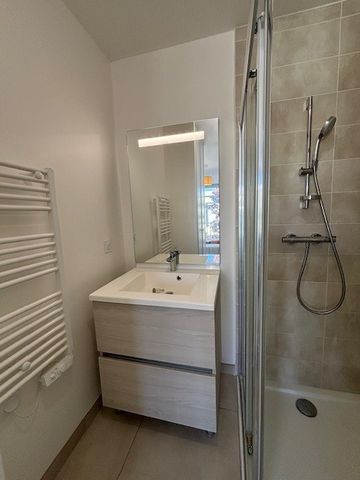 Location Maison 4 pièces 81m² BORDEAUX 33200 - Photo 5