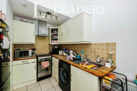 2 bedroom bungalow to rent - Photo 2