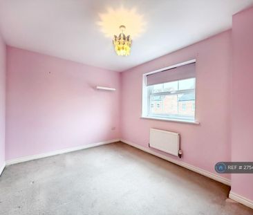 4 bedroom detached house to rent - Photo 3