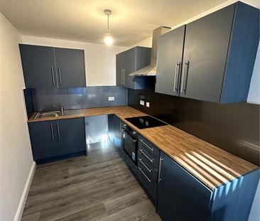 9-15 Cloth Hall Street, Huddersfield, ... - Photo 2