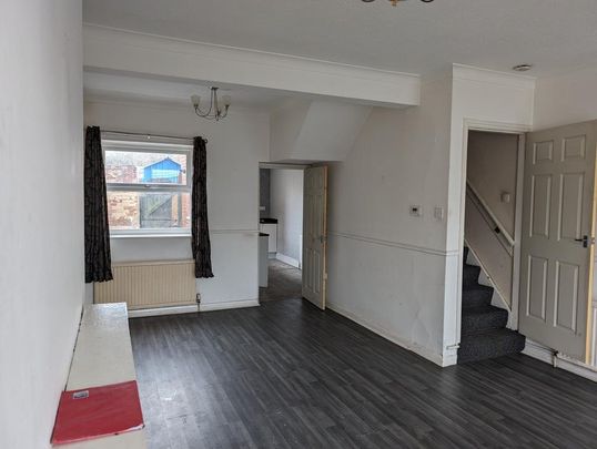 2 bedroom terraced house to rent - Photo 1