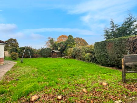 Jufreve, Snape Road, Knodishall, Saxmundham - Photo 4