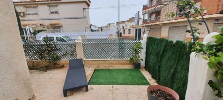 Alquiler de chalet pareado en Calle Viena, 11 - Photo 2