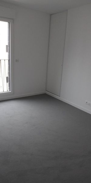 location Appartement F2 DE 41.8m² À ASNIERES - Photo 1