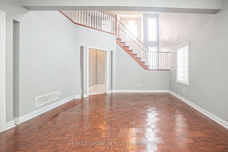 For Lease - 9 Whitewash Way, Brampton, Ontario - Photo 3