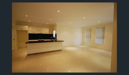 Private, Peaceful and Central - Photo 2