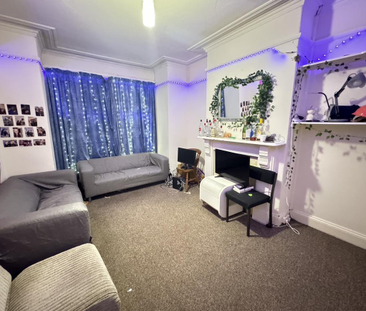 Hessle Mount, Hyde Park, LS6 1EP, Leeds - Photo 1