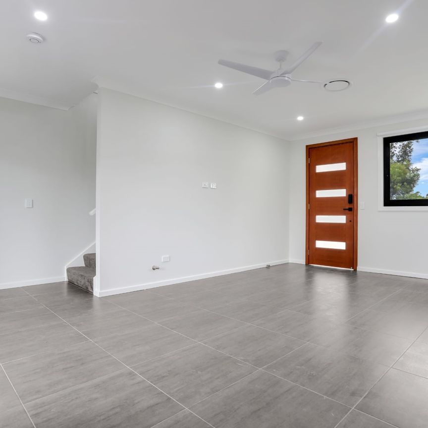 3 bedroom house - 20% below market rent - Photo 1