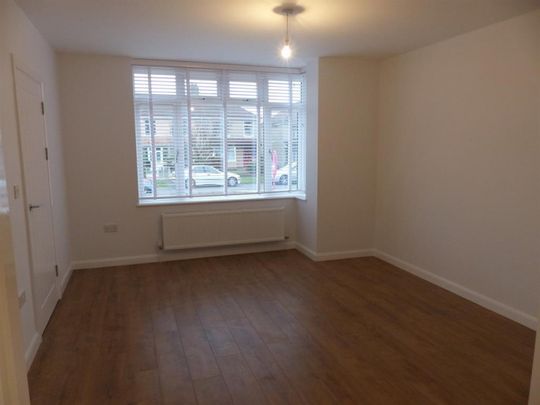3 bedroom House To Let - Photo 1