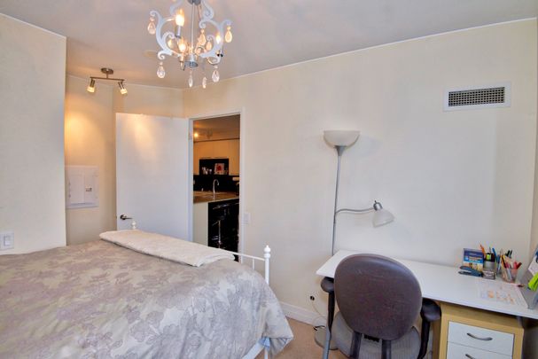 For Lease - 25 Carlton Street Unit# 3008, Toronto, Ontario - Photo 1