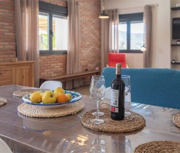 Casa o chalet de alquiler en Calle Carretera, 19, Arenas - Photo 1