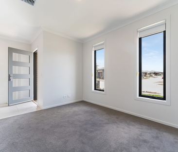 **RECEIVE ONE MONTH FREE RENT, ASK US HOW!! Brand-New 4-Bedroom Hom... - Photo 3