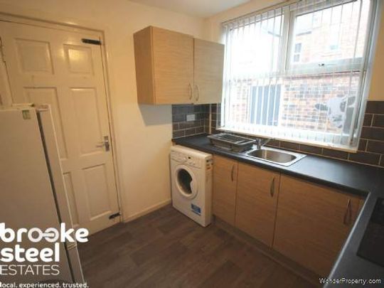 3 bedroom property to rent in Salford - Photo 1