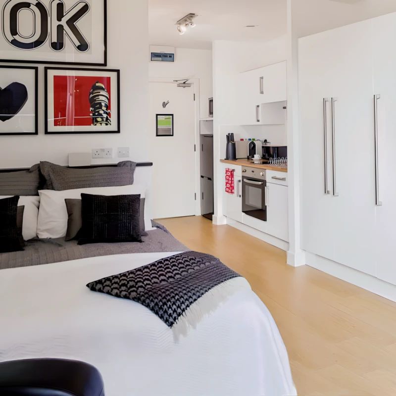 Gold Extra Large Studio - Photo 1