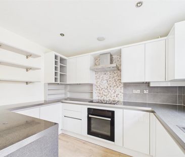 2 bedroom end of terrace house to rent - Photo 5