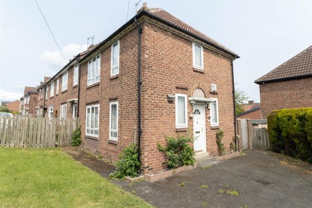 3 Bedroom House - End Terrace - Photo 1