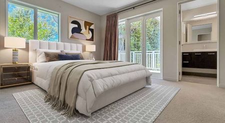 Spacious & Sunny Character Home - Photo 4