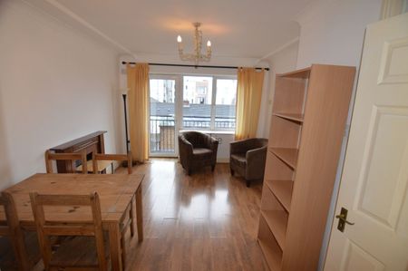 Apartment to rent in Dublin, Blessington St - Photo 3