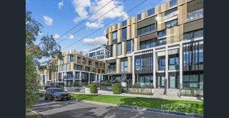 CONTEMPORARY LIVING IN CENTRAL OAKLEIGH - Photo 2