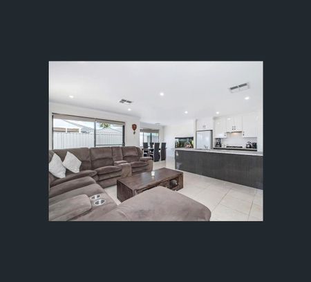 22 Serpentine Circuit, Andrews Farm, SA 5114 - Photo 4