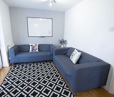 24 Low Mill Close - Photo 2