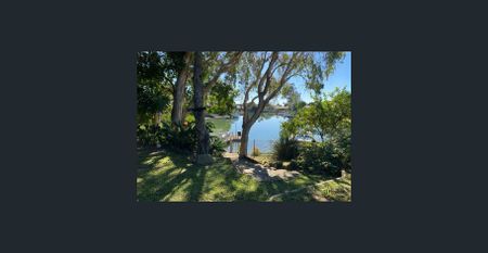 Currumbin Waters Gem - Including Jetty and Pool! - Photo 3
