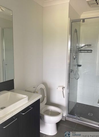 8 Honeybrook Lane, Clyde - Photo 2