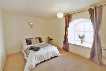 2 bedroom apartment to rent - Photo 5
