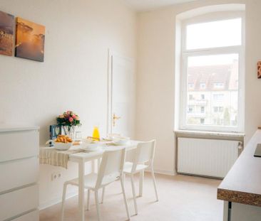 Dein 20qm All-Inclusive Room! Highspeed-WLAN, eigener TV & Balkon - Photo 2