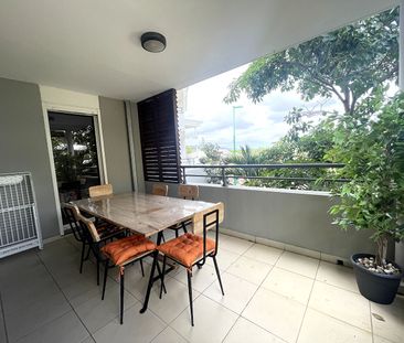 A LOUER - Saint-Gilles - Apt. T3 de standing meublé avec vue dégagée - Photo 1