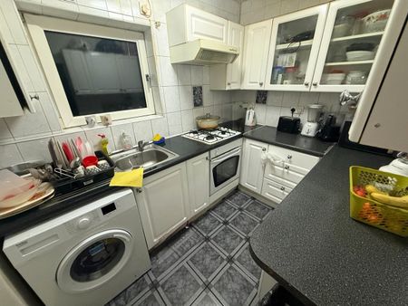 Room in a Shared House, Erskine Road, E17 - Photo 2