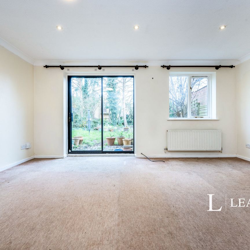 house to rent Venetian Court, Wavendon Gate, Milton Keynes, Buckinghamshire, MK7 - Photo 1