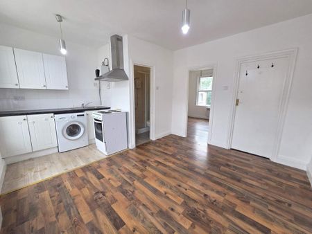 1 bedroom flat to rent - Photo 4
