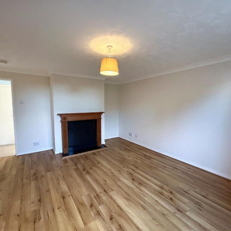 14 Carntall Gardens, Antrim, BT41 1DP - Photo 1