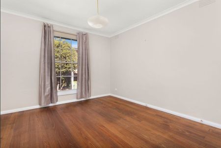 3/13 Ivanhoe Parade, Ivanhoe VIC 3079 - Photo 2