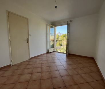 Location Appartement 3 pièces 69m² AUBAGNE 13400 - Photo 1