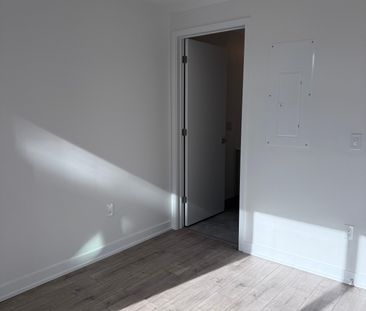 For Lease - 500 Plains Road Unit# 302, Burlington, Ontario - Photo 1