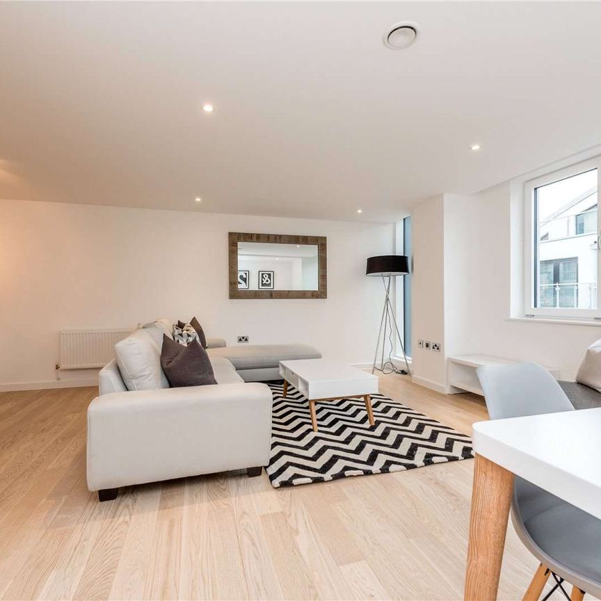 Shoreditch Heights, 105 Britannia Walk, Old Street, London, N1 7GN - Photo 1