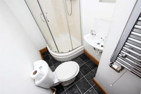 6 bedroom house to rent - Photo 3